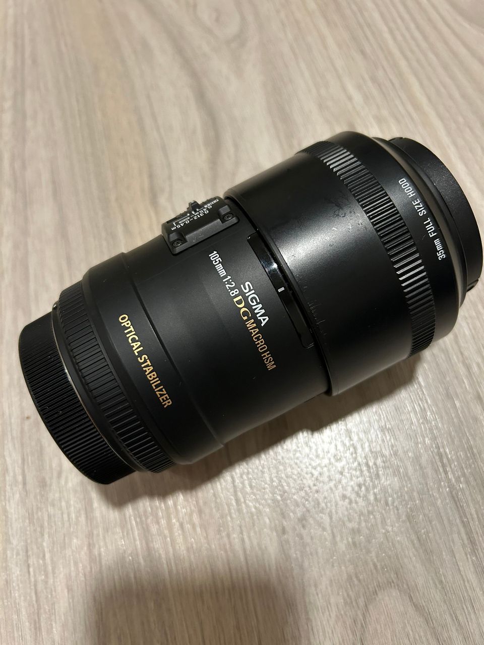 Sigma 105mm F2.8 macro Canon