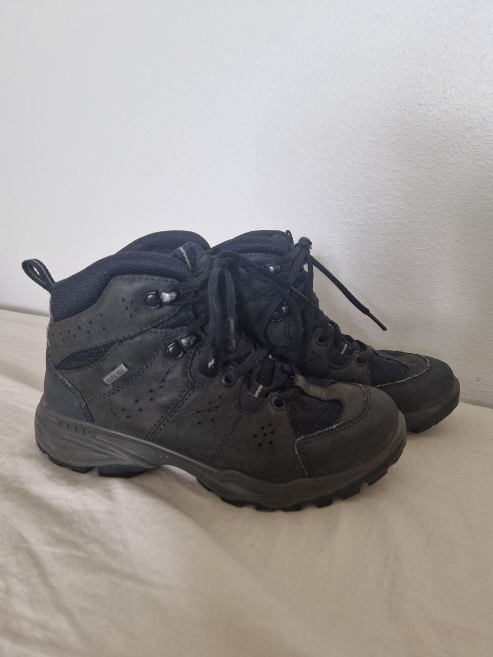 Ecco nahkaiset goretex kengät 36