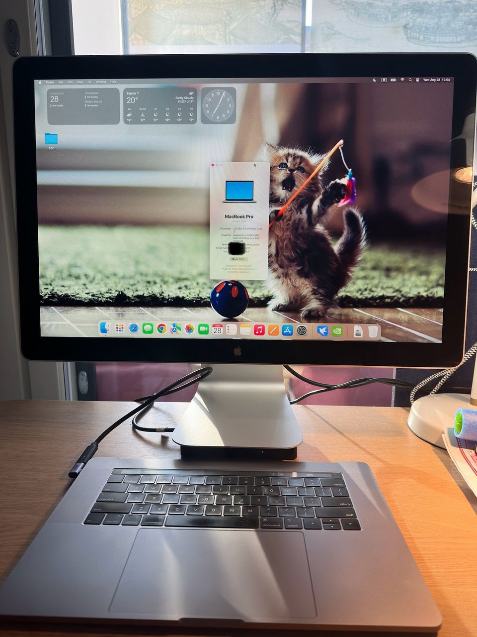 Headless Macbook pro 15 inch 2019, i7 6-core+24" cinema display