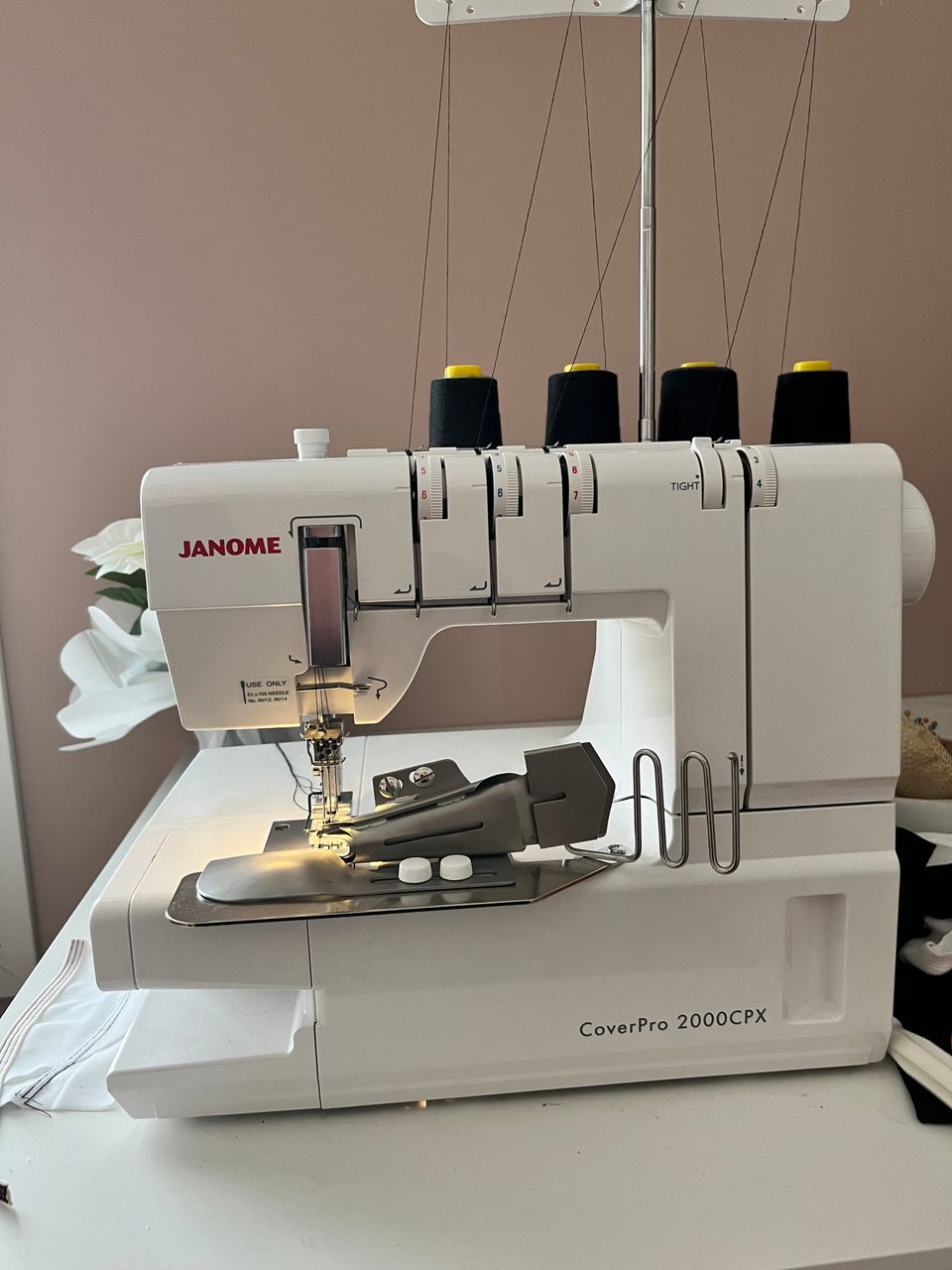 Janome Coverpro 2000CPX