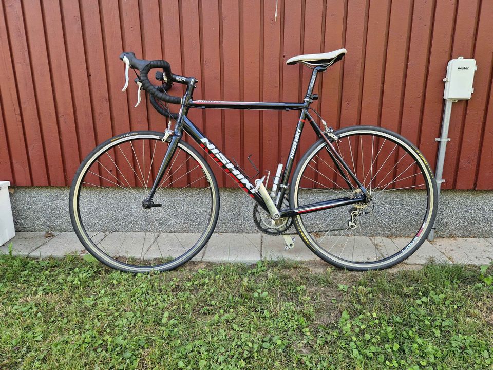 Nishiki Criterium maantiepyörä