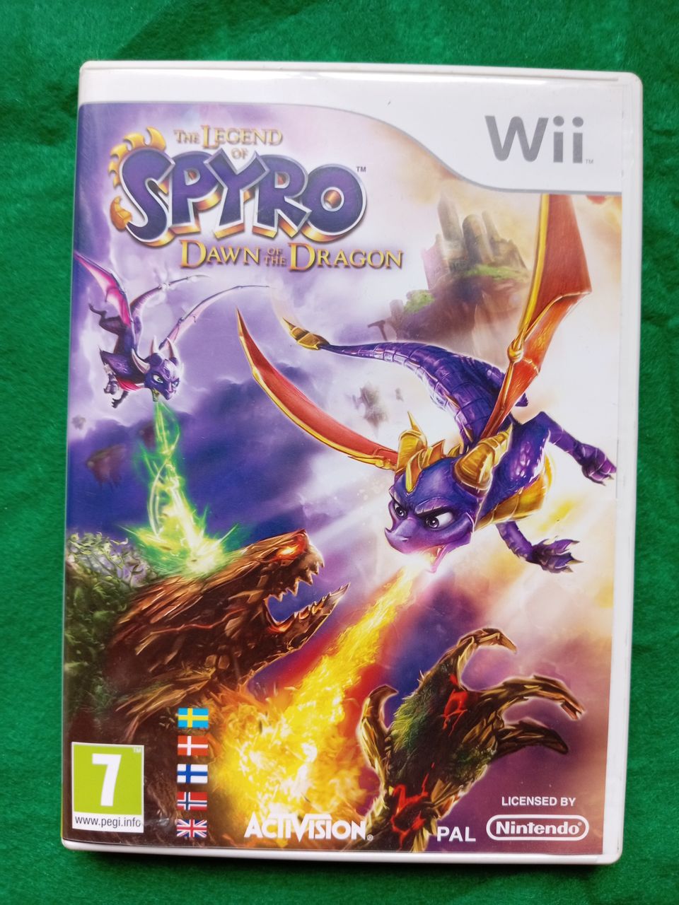 Wii peli. The legenda of SPYRO Dawn of the Dragon