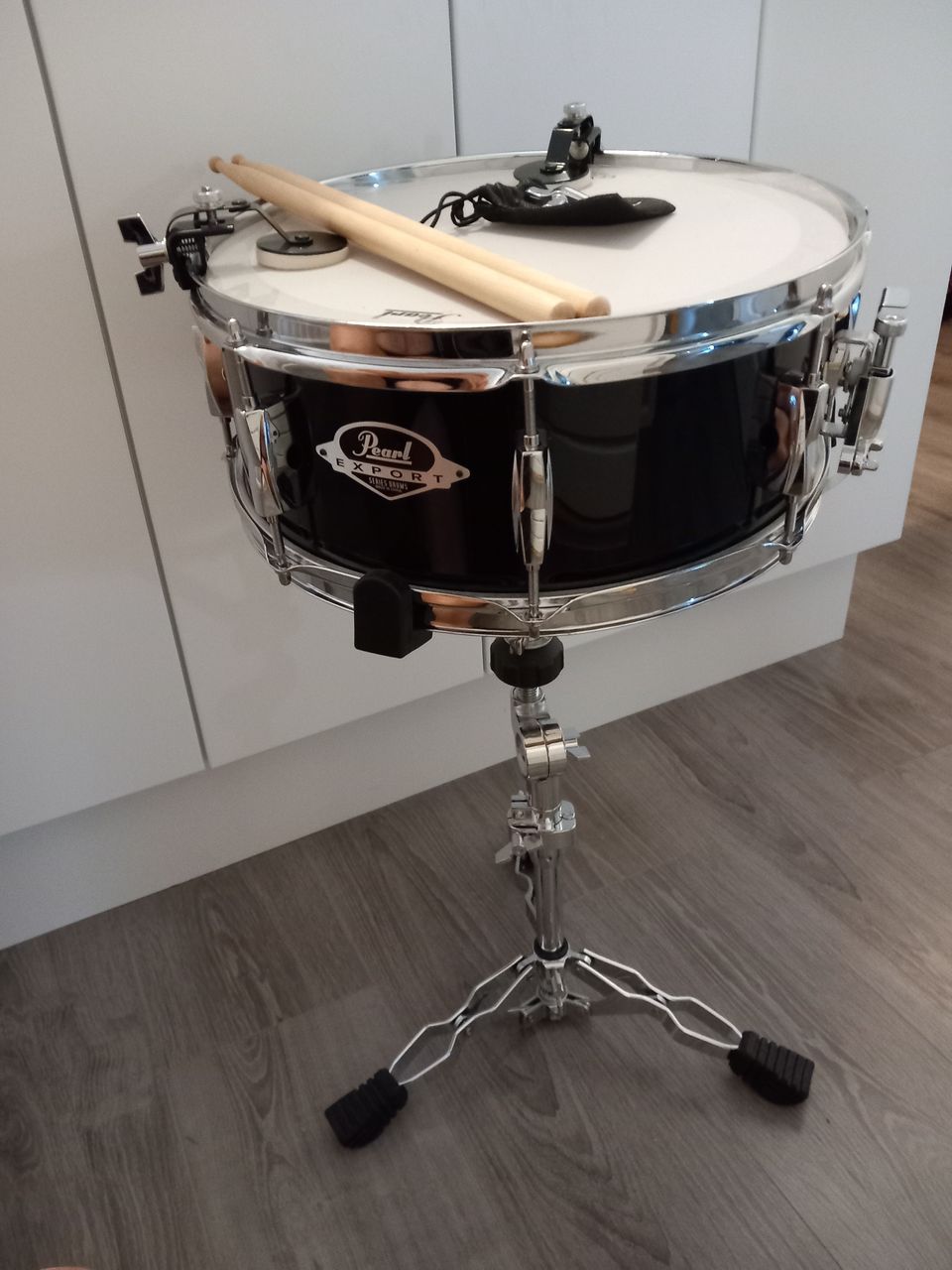 Pearl Export 14"x5,5" Virveli telineen kera