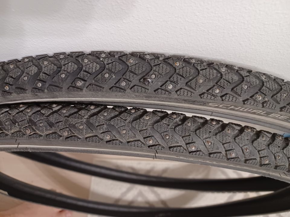 Schwalbe winter plus 28"x1.35 (2kpl)