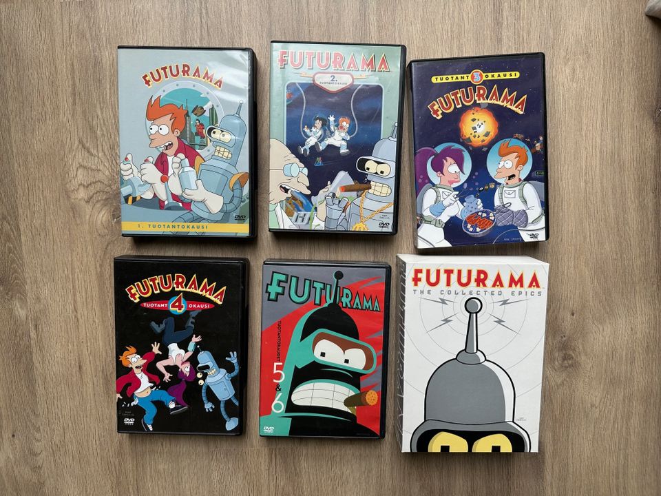 Futurama kaudet 1-6 + Collected epics DVD