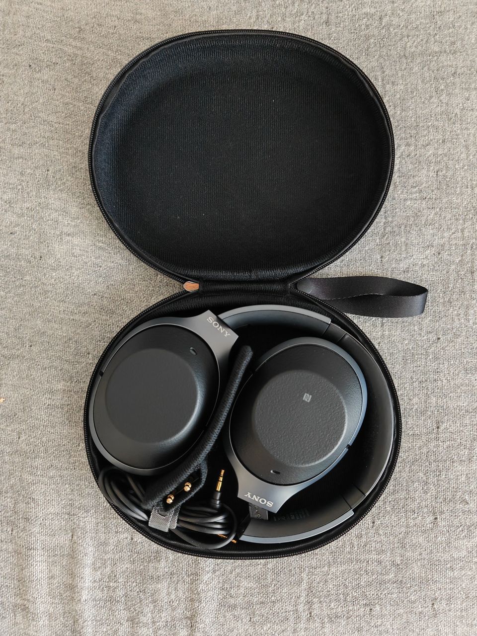 Sony WH-1000XM2 vastamelukuulokkeet