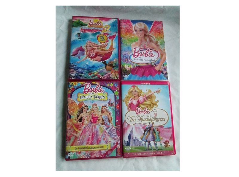 Neljä Barbie DVD-levyä (ääniraita: suomi, ruotsi)