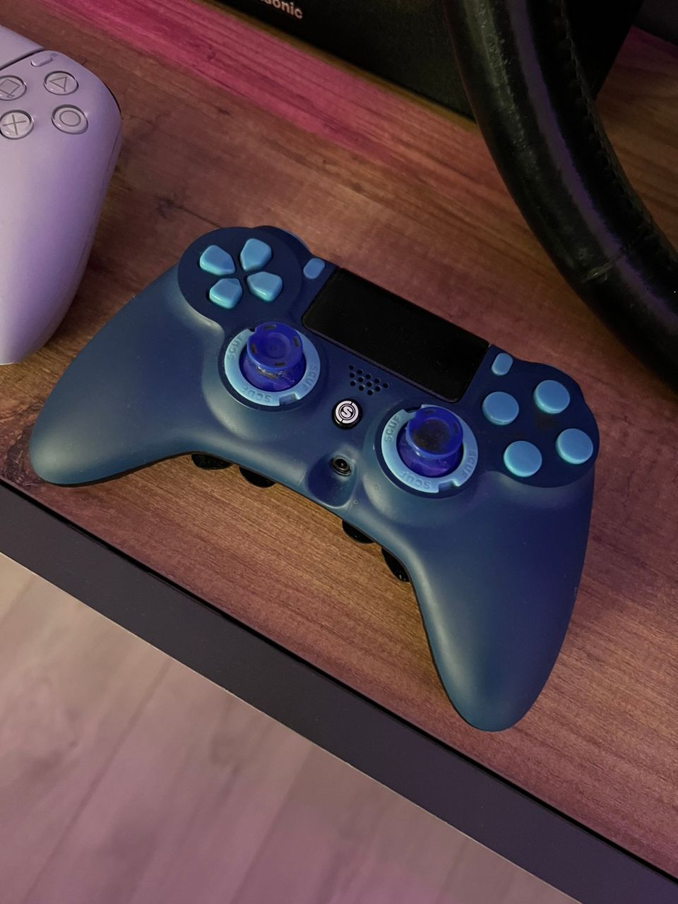 Scuf impact