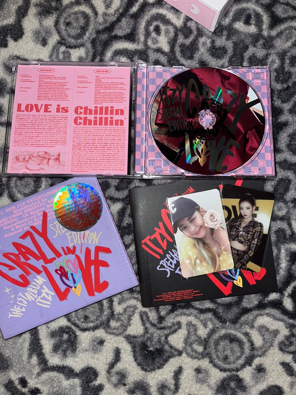 ITZY crazy in love jewel case special edition