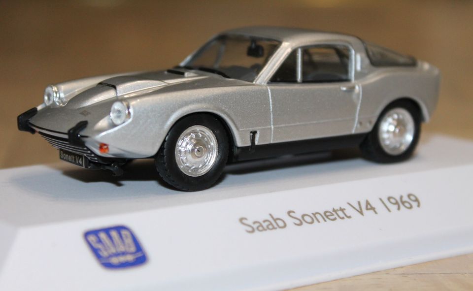 Saab Sonett V4 1969 metalli pienoismalli auto 1:43 keräilyauto 1/43