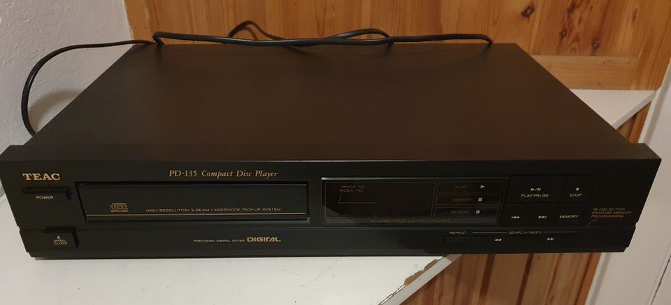 Teac PD-135 cd- soitin