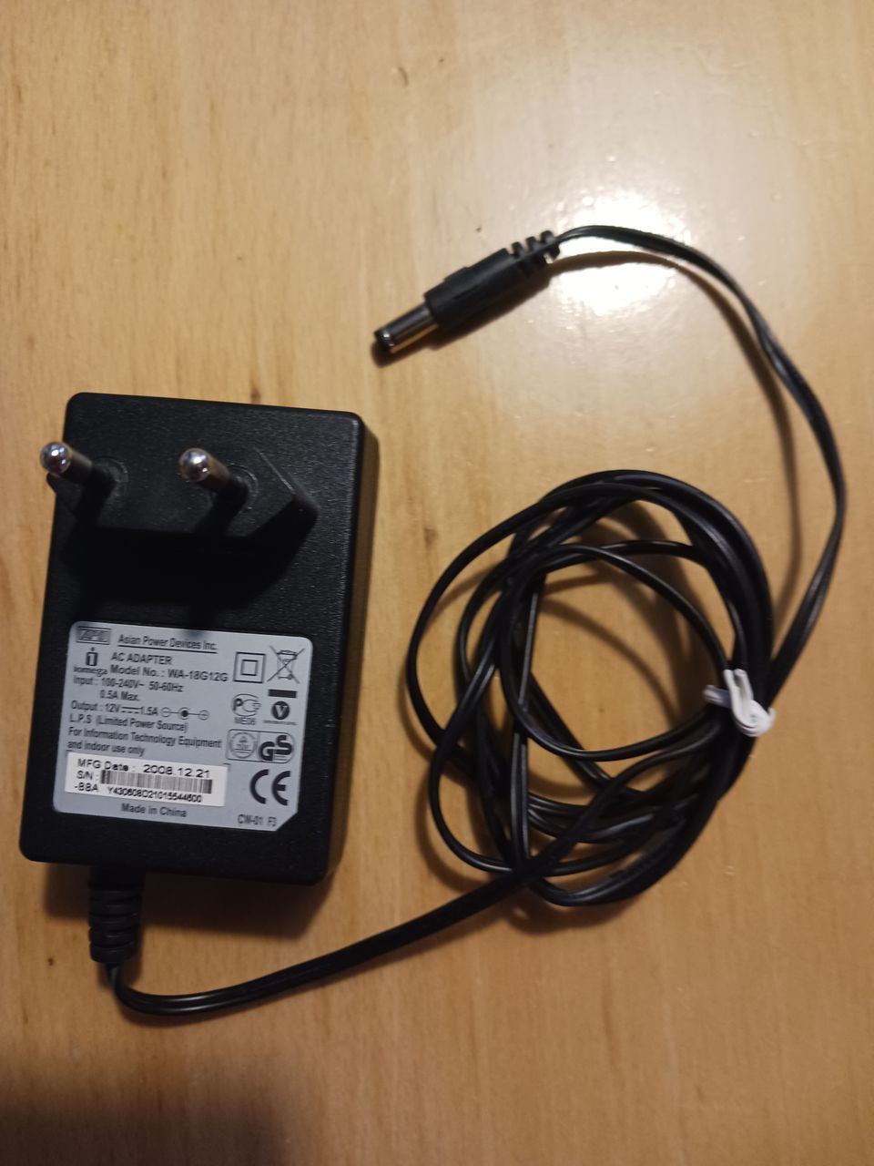 AC adapteri 12v - 1,5 A output