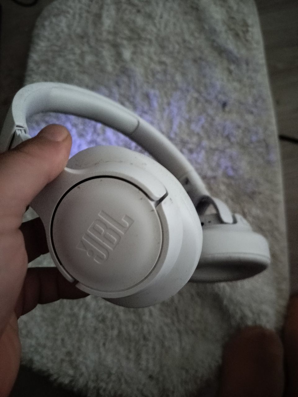 JBL Tune 720BT bluetooth