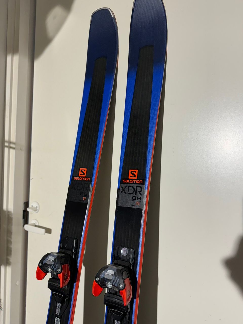 Salomon XDR 88 Ti -sukset