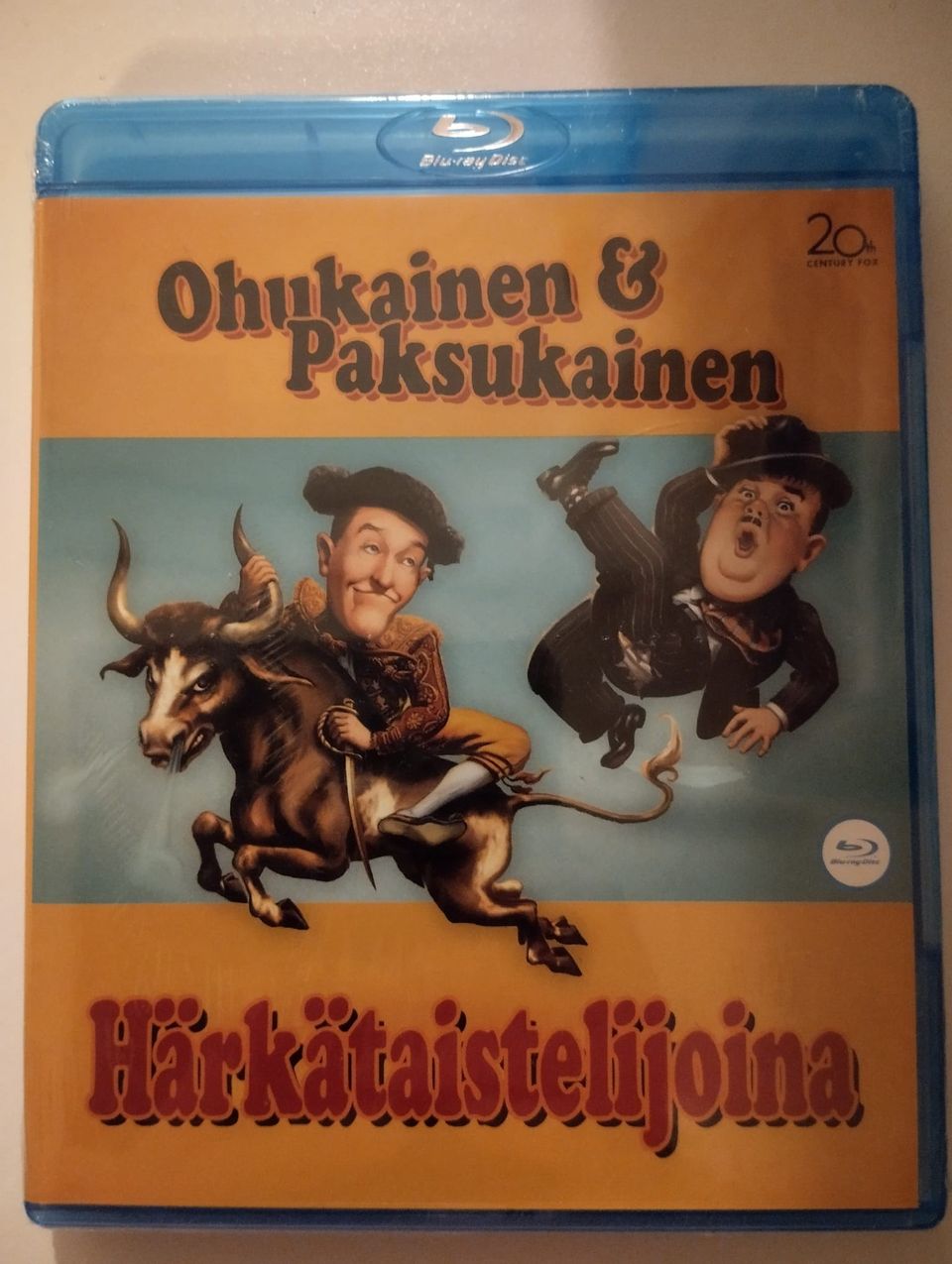 Ohukainen & paksukainen härkätaistelijoina (uusi, suomijulkaisu)