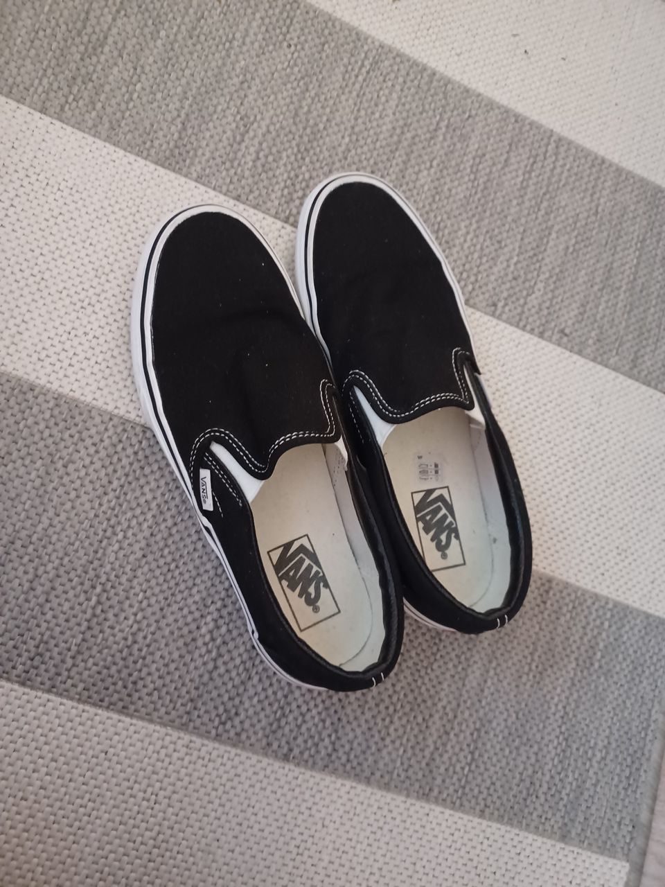 Vans off the Wall, 40