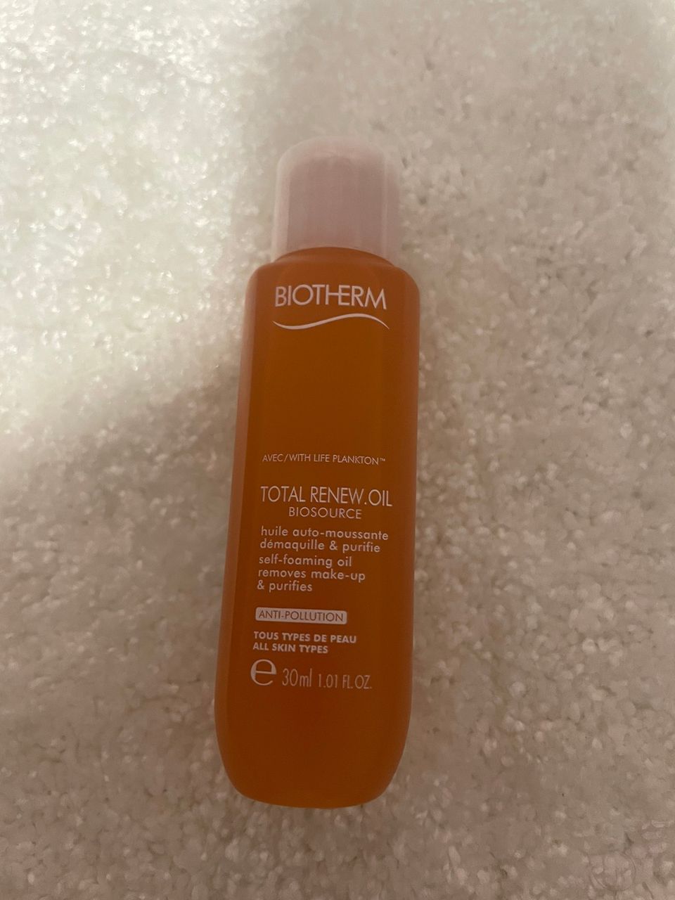 Biotherm Biosource Total Renew Oil Cleanser;