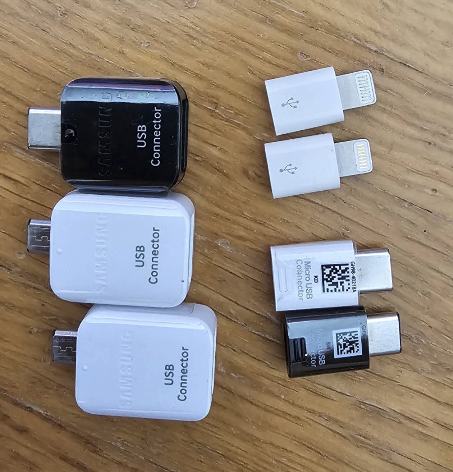 USB c adpters. lightning adapter