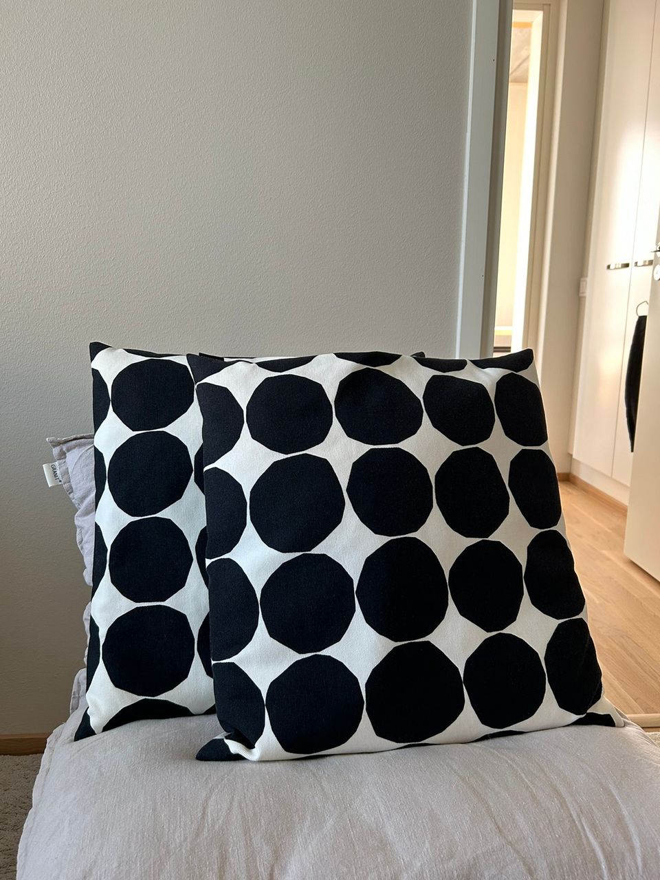 2 kpl Marimekko Pienet Kivet tyynynpäällinen