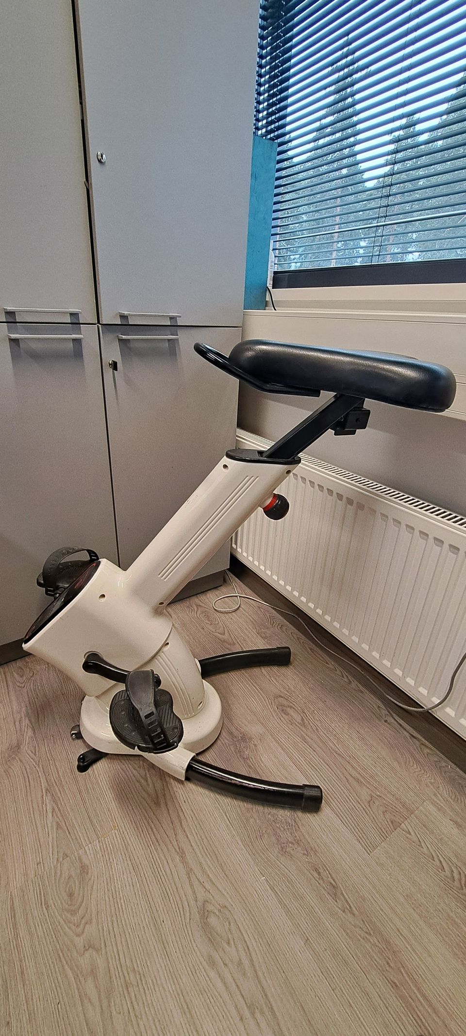 Gymstick deskbike toimistopyörä