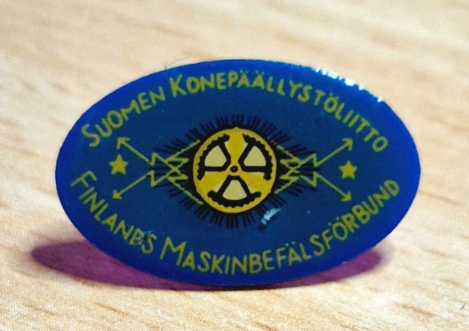 Suomen Konepäällystöliitto Pinssit