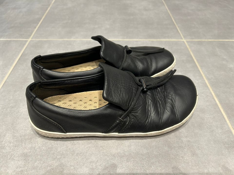 Vivobarefoot Ra Slip On, musta nahka