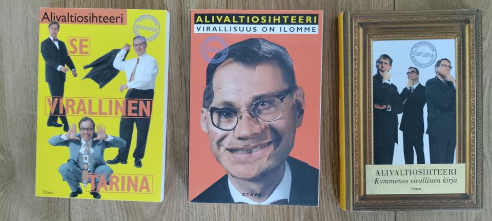 Alivaltiosihteerin kirjoja