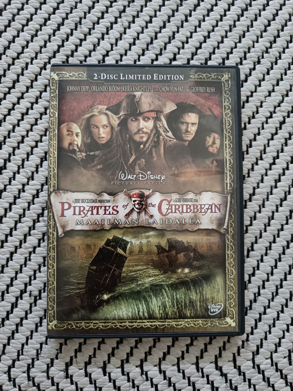 Pirates Of The Caribbean Maailman Laidalla (DVD)