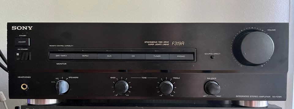 Sony TA- F319R Stereo Integrated Amplifier vahvistin