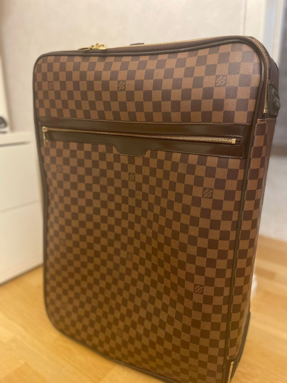 Louis Vuitton matkalaukku