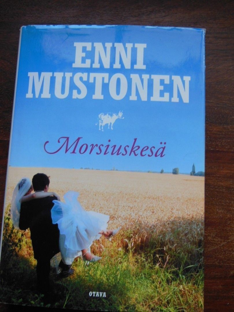 Enni Mustonen: Morsiuskesä