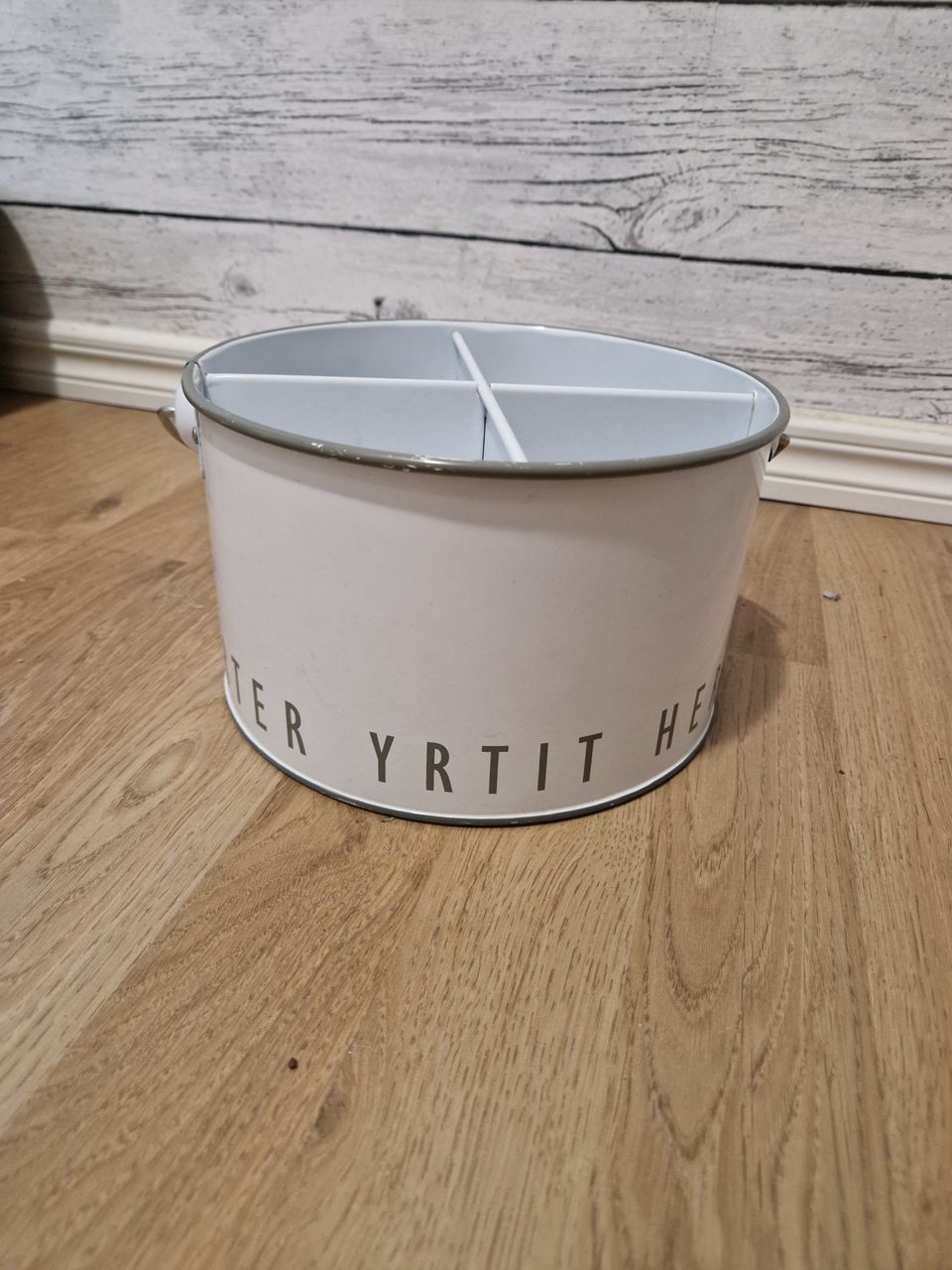 Yrttiämpäri