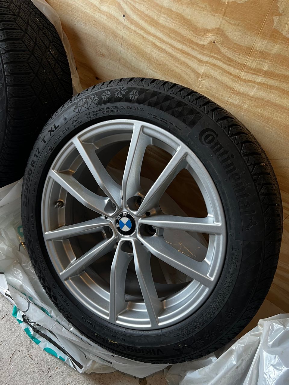 Bmw 17” 5x112 kitkarenkailla