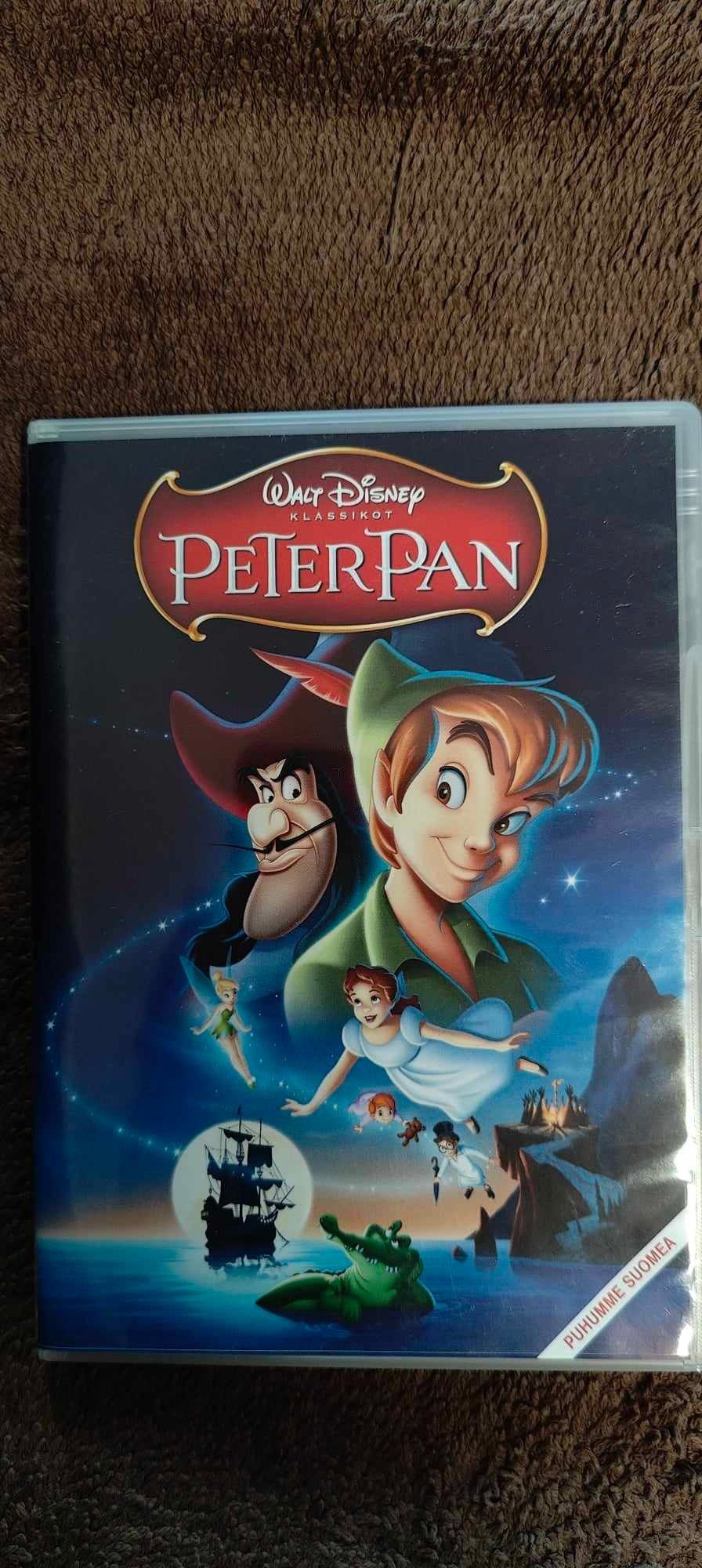 Disney DVD:t 2 kpl: Peter Pan + Helinäkeiju