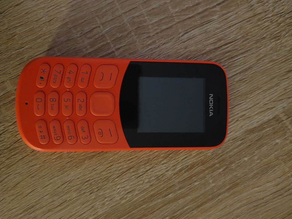 Nokia puhelin