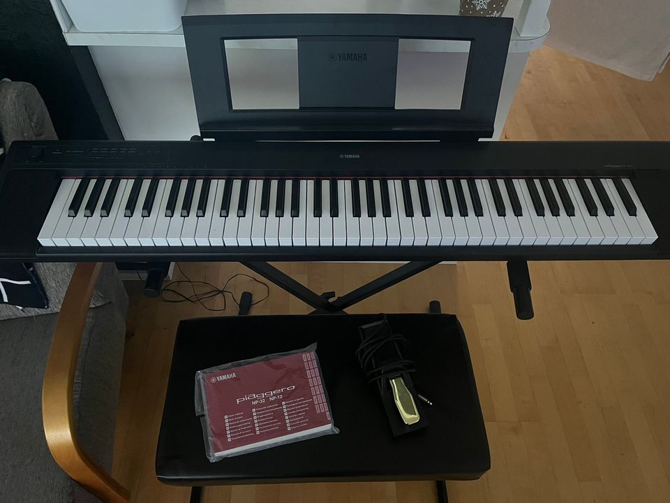 Yamaha piaggero NP32 sähköpiano