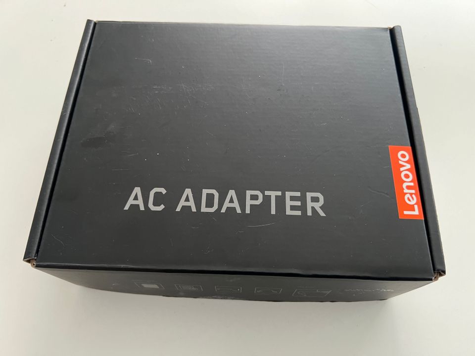 Lenovo 300W Slim Tip AC Adapter -virtalähde