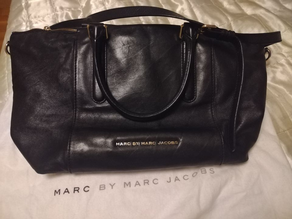 Marc Jacobs olkalaukku