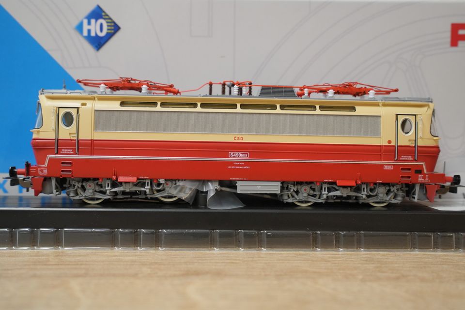 Piko csd s449,mfx,äänet,Märklin radoille,uudenveroinen