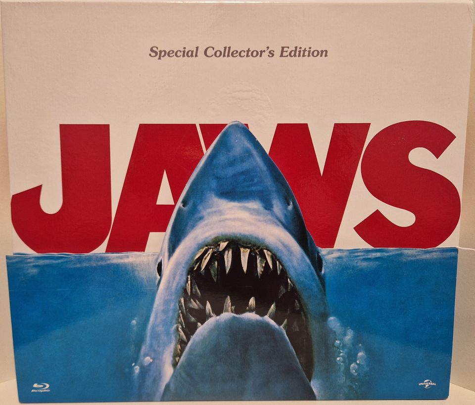 Jaws Special Collector's Edition Blu-ray Gift Set