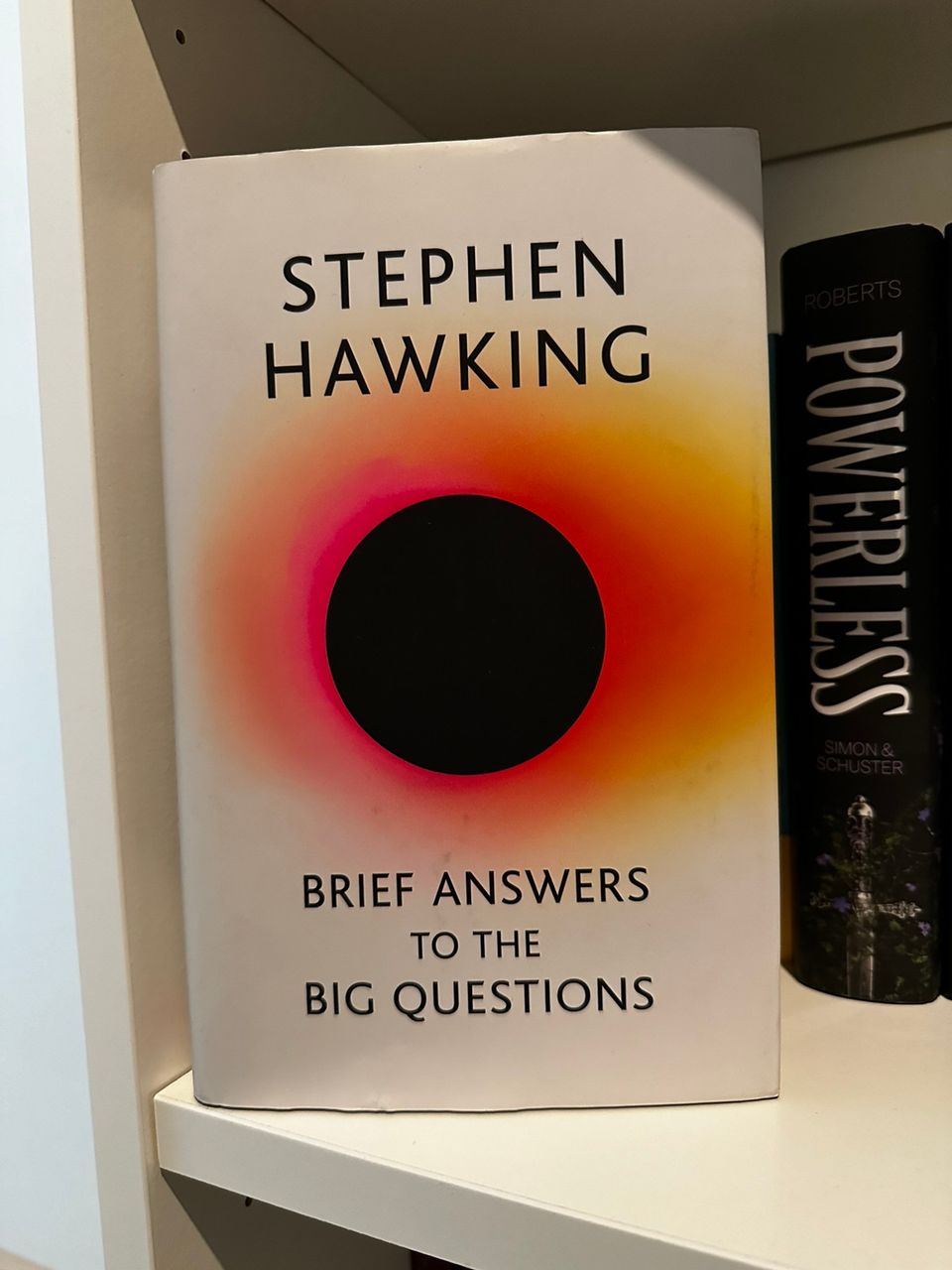 Stephen Hawking Brief Answers To The Big Questions kovakantinen kirja ENG