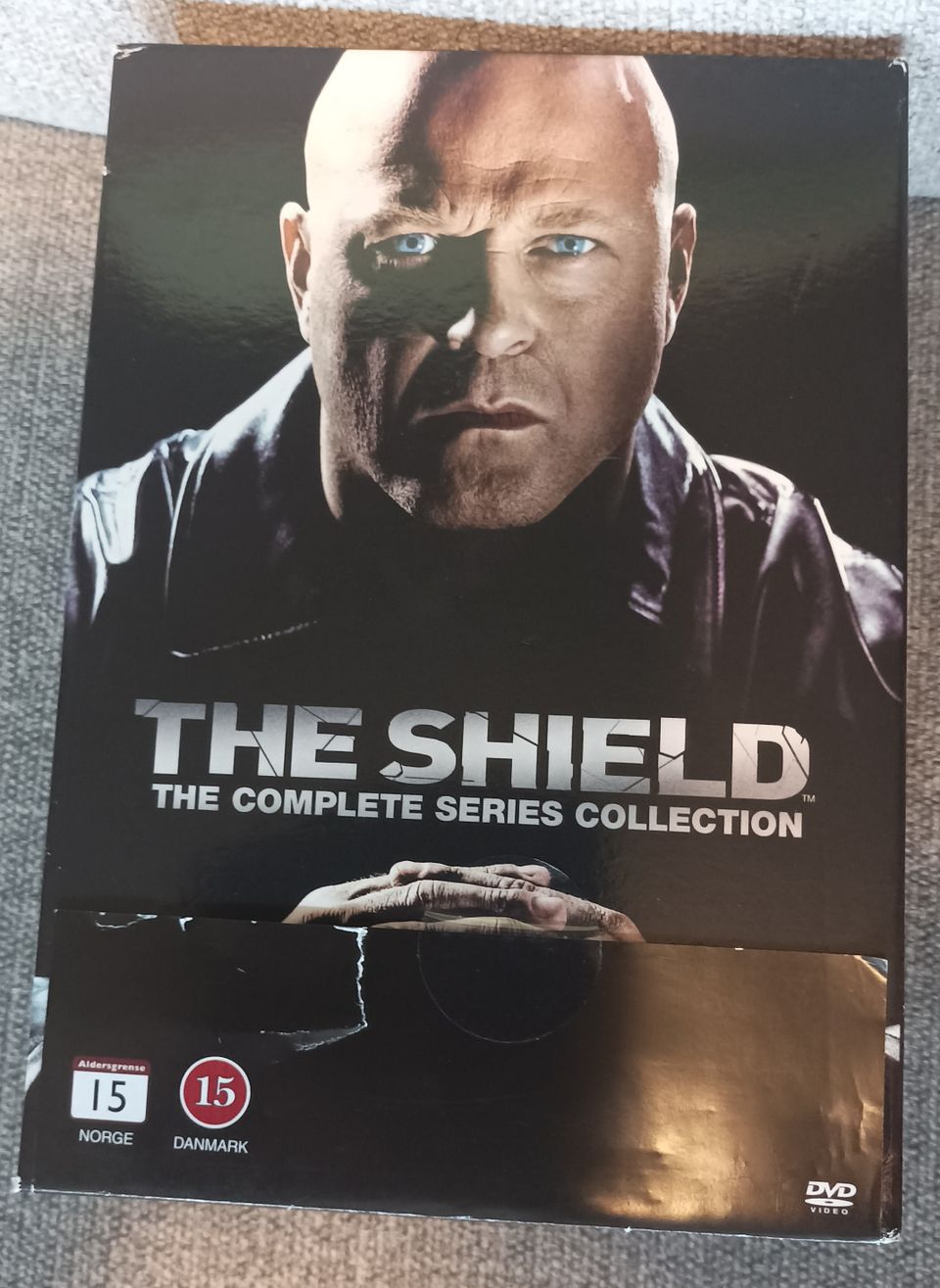 The Shield The Complete Series Collection