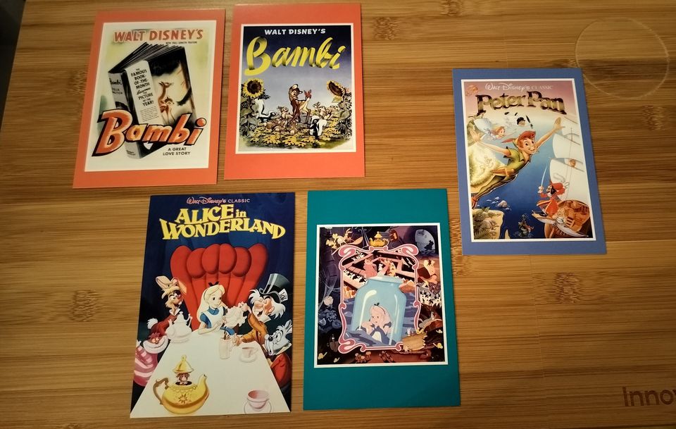 Vintagetyyliset Disney postikortit