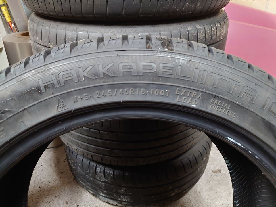 Nokian Hakkapeliitta 10 nastat 245 ja 225/45/18