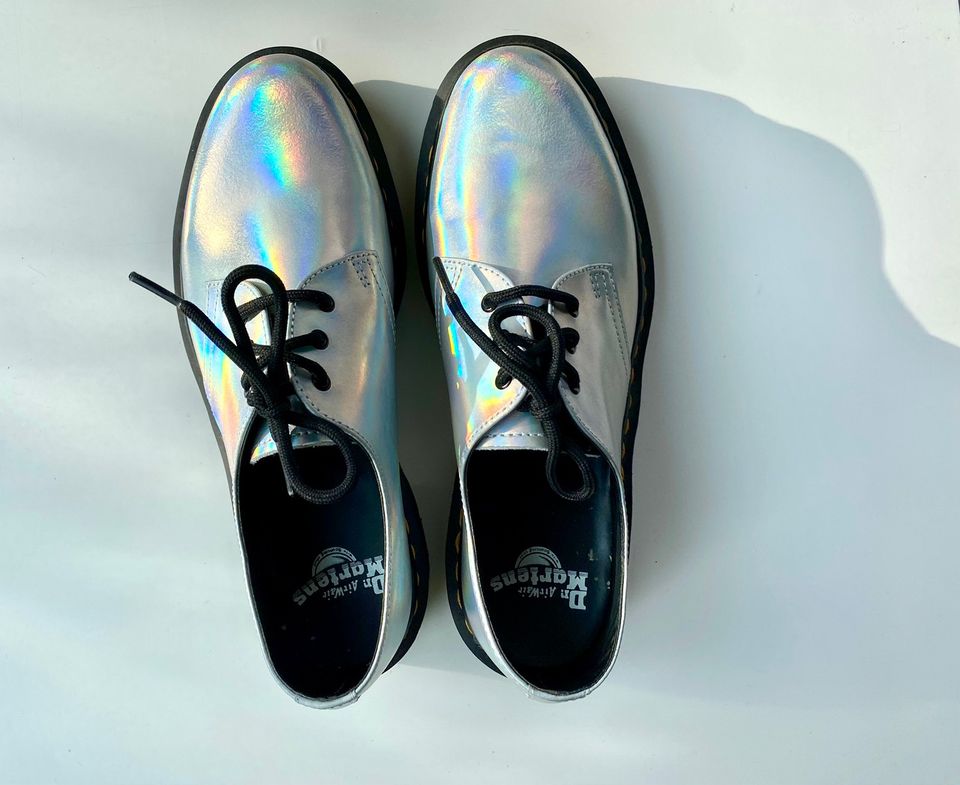 Uudet Silver Lazer nahka Dr. Martens loaferit, kengät