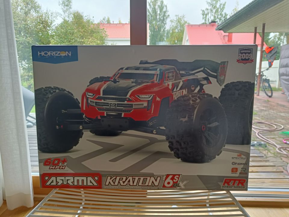 Arrma Kraton 6s uudenveroinen