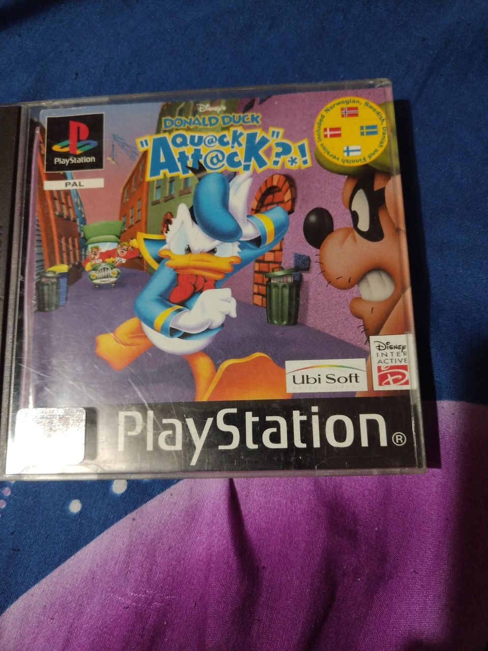 Donald duck playstation peli