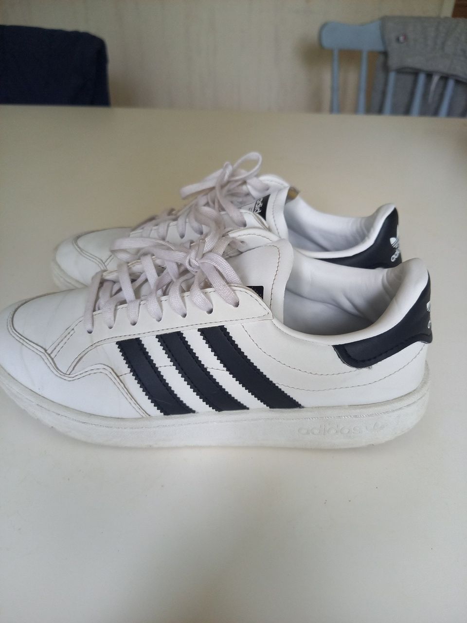 Adidas tennarit 38 2/3