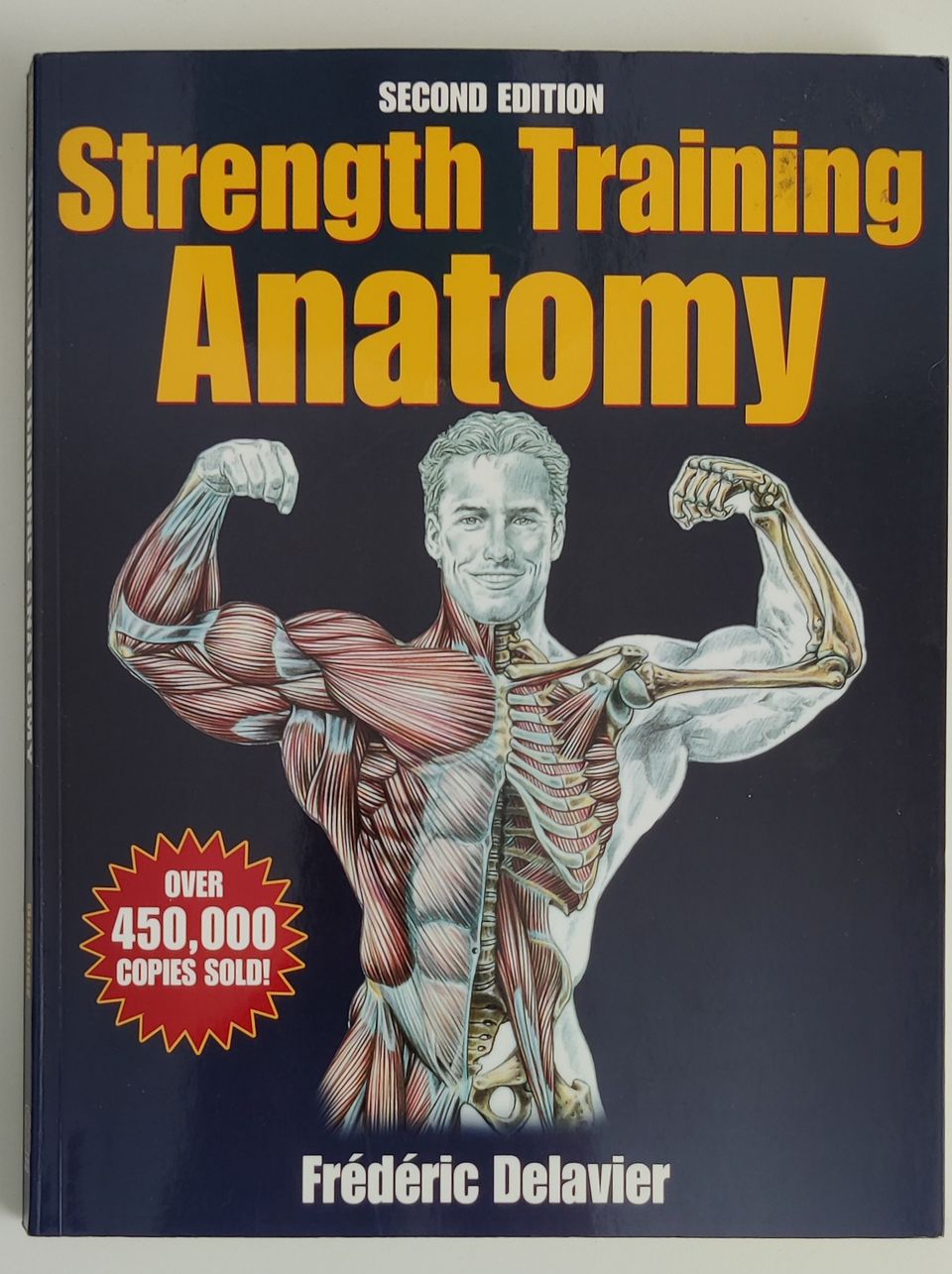 Strenght Training Anatomy-kirja