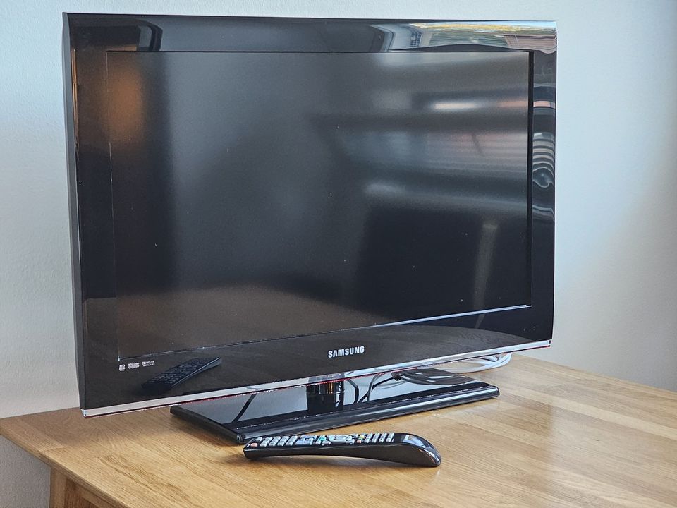 Samsung 32” HD televisio